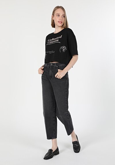 صورة من دينيم للنساء بناطيل