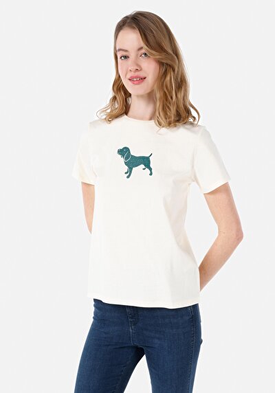 صورة من   رقبة مستديرة مطبوعة نسائية بيج كم قصير تي شيرت