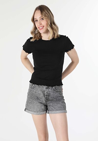 اعرض التفاصيل لـ أسود للنساء تي شيرت بأكمام قصيرة