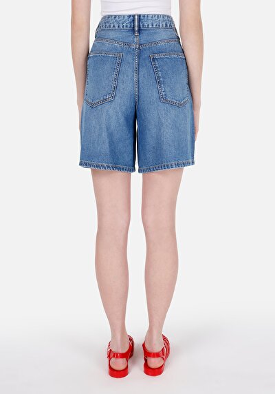 صورة من فضفاض قصة متوسطة الخصر نسائي نيلي جان شورت