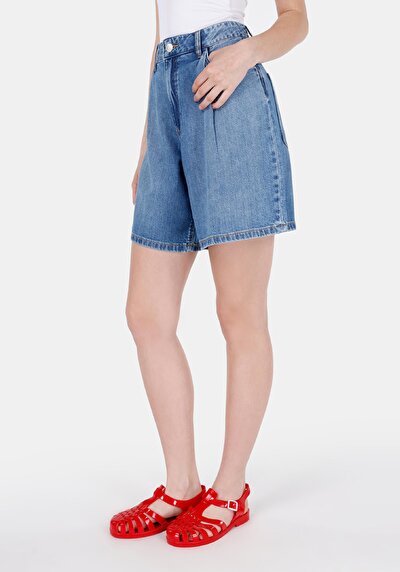 صورة من فضفاض قصة متوسطة الخصر نسائي نيلي جان شورت