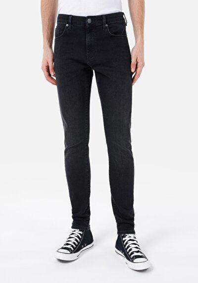 صورة من نحيف خصر منخفض ضيق الساق جينز رجالي