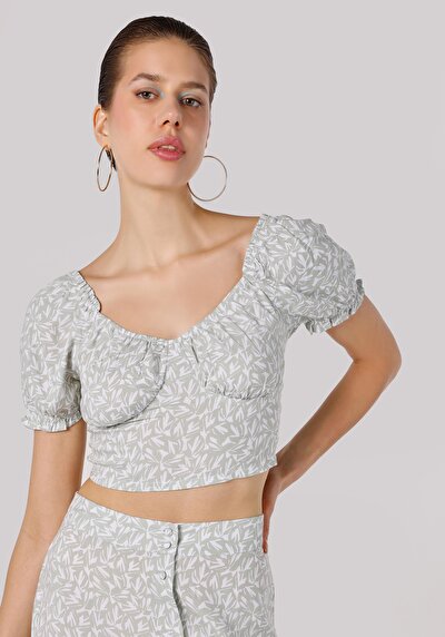 صورة من نحيف قصة على شكل V رقبة أزهار نسائي أخضر كم قصير قميص