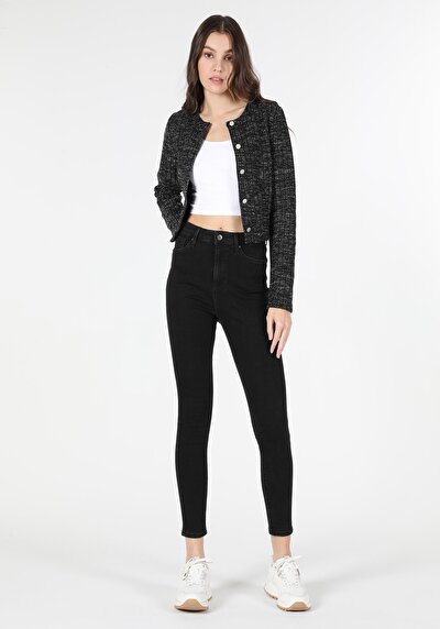 صورة من أسود للنساء بناطيل