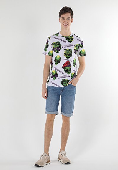 صورة من كومفورت فيت رقبة مستديرة مطبوعة للرجال أبيض بأكمام قصيرة تي شيرت