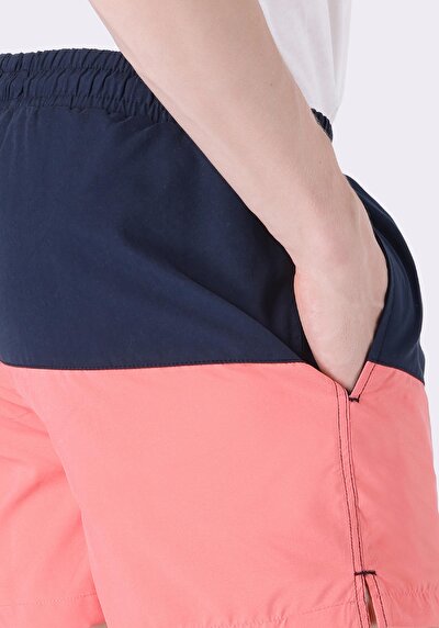 صورة من شورت سباحة أحمر رجالي Slim Fit مستقيم