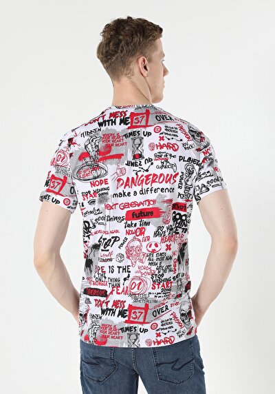 صورة من متعدد الألوان للرجال تي شيرت بأكمام قصيرة