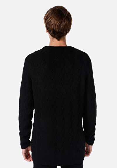 اعرض التفاصيل لـ   رقبة مستديرة جاكار كنزة رجالية سوداء