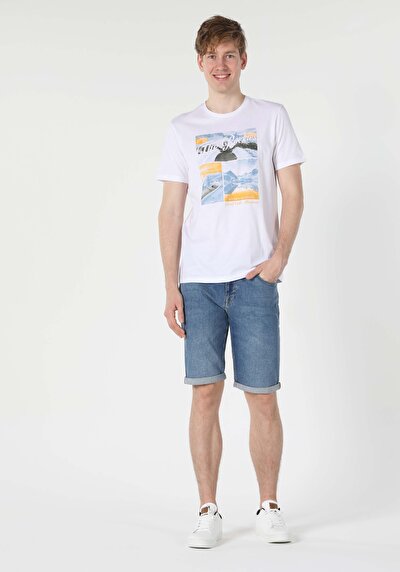 صورة من أبيض للرجال تي شيرت بأكمام قصيرة