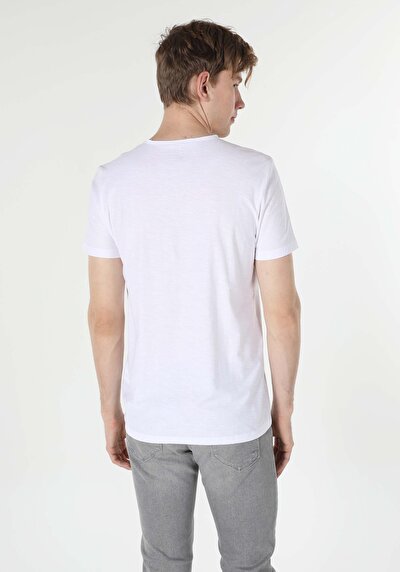 اعرض التفاصيل لـ أبيض للرجال تي شيرت بأكمام قصيرة