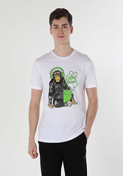 صورة من أبيض للرجال تي شيرت بأكمام قصيرة