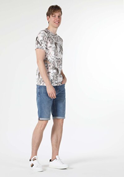 صورة من أبيض للرجال تي شيرت بأكمام قصيرة