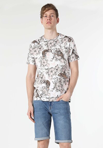 اعرض التفاصيل لـ أبيض للرجال تي شيرت بأكمام قصيرة