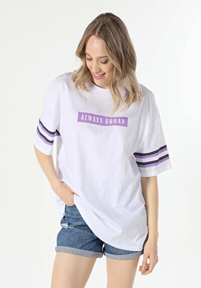 اعرض التفاصيل لـ أبيض للنساء تي شيرت بأكمام قصيرة