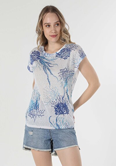 صورة من أبيض للنساء تي شيرت بأكمام قصيرة