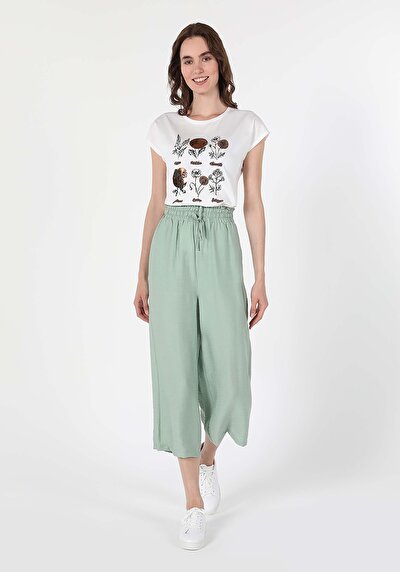 صورة من للنساء بناطيل