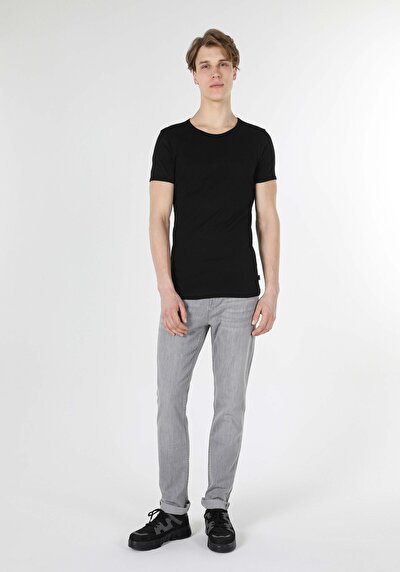 اعرض التفاصيل لـ أسود للرجال تي شيرت بأكمام قصيرة