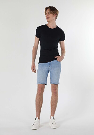 صورة من أزرق بحري للرجال تي شيرت بأكمام قصيرة