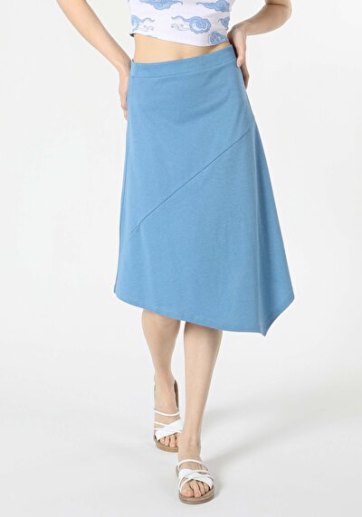 صورة من أزرق للنساء تنورة