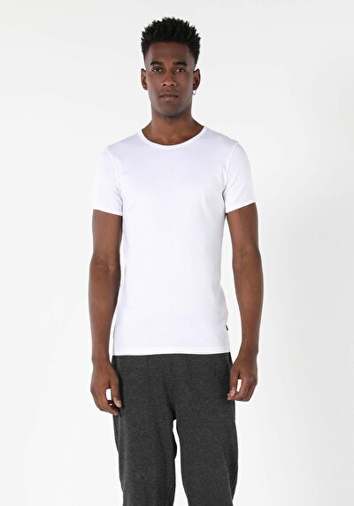 اعرض التفاصيل لـ أبيض للرجال تي شيرت بأكمام قصيرة