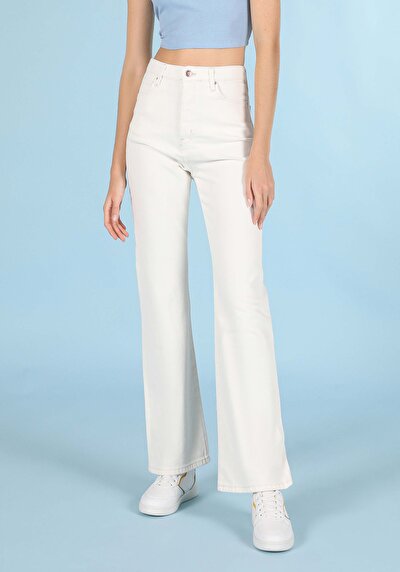 اعرض التفاصيل لـ أزرق للنساء بناطيل