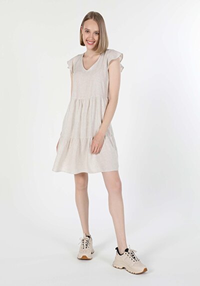 اعرض التفاصيل لـ فستان نسائي بيج عادي