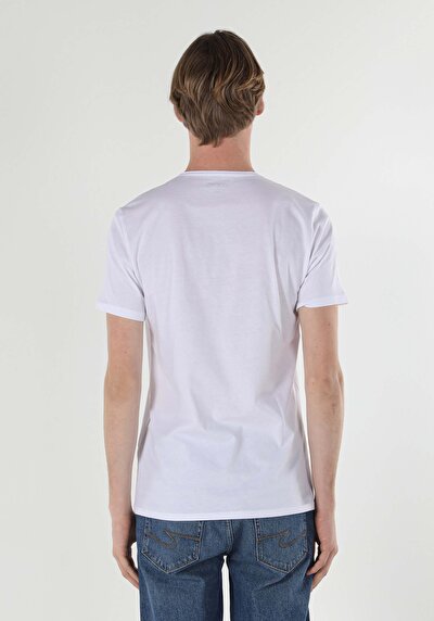 اعرض التفاصيل لـ أبيض للرجال تي شيرت بأكمام قصيرة