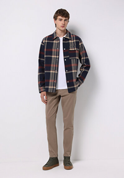 صورة من بيج للرجال بناطيل