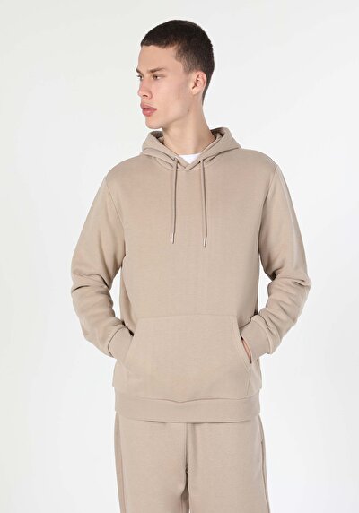 صورة من سويت شيرت رجالي بيج عادي