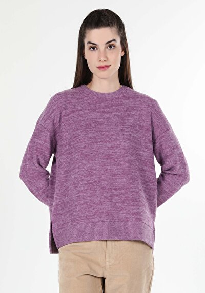 صورة من للنساء تي شيرت كم طويل