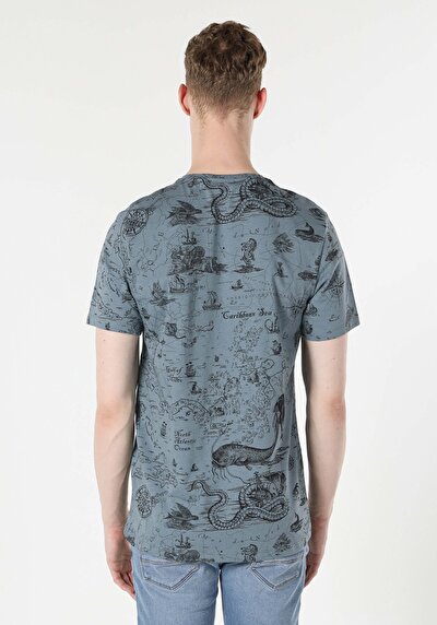 صورة من أزرق للرجال تي شيرت بأكمام قصيرة