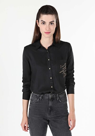 صورة من أسود للنساء قميص كم طويل