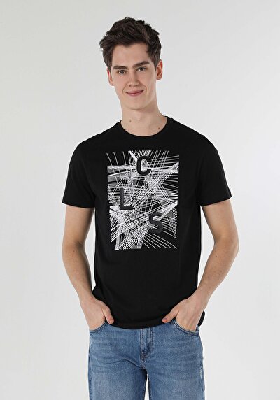 صورة من أسود للرجال تي شيرت بأكمام قصيرة