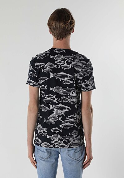 اعرض التفاصيل لـ أزرق بحري للرجال تي شيرت بأكمام قصيرة