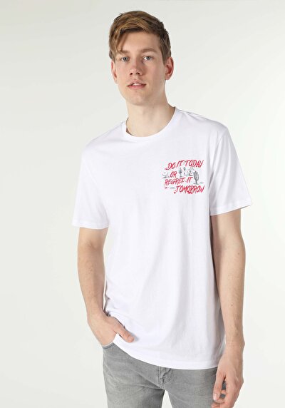 صورة من أبيض للرجال تي شيرت بأكمام قصيرة