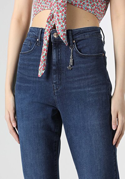 اعرض التفاصيل لـ أزرق للنساء بناطيل