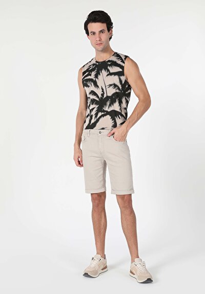 صورة من عادي   الخصر مستقيم شورت رجالي بيج