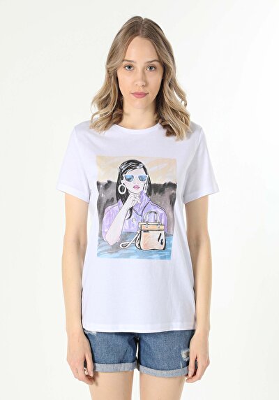 اعرض التفاصيل لـ أبيض للنساء تي شيرت بأكمام قصيرة