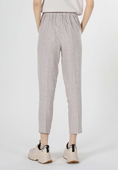 صورة من بيج للنساء بناطيل