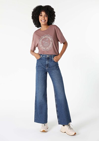 صورة من دينيم للنساء بناطيل