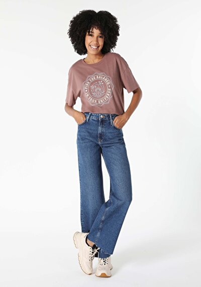 صورة من دينيم للنساء بناطيل