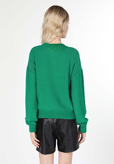 صورة من أخضر للنساء