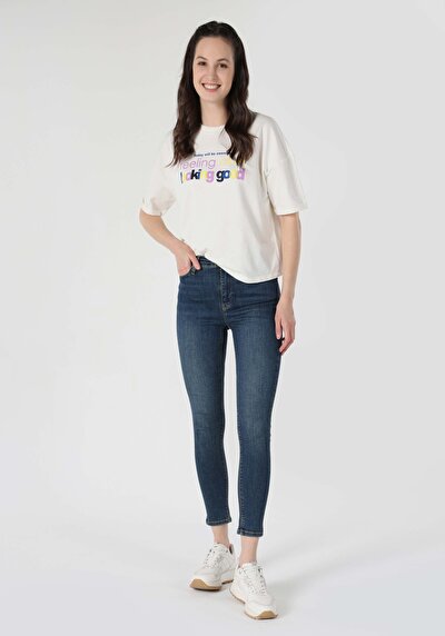 صورة من أزرق للنساء بناطيل