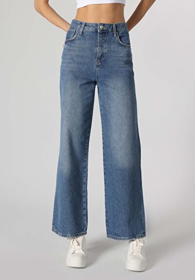 صورة من رمادي للنساء بناطيل