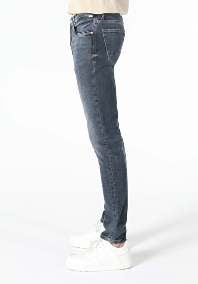 اعرض التفاصيل لـ أزرق للرجال بناطيل