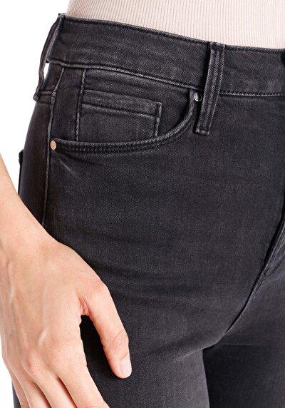 اعرض التفاصيل لـ دينيم للنساء بناطيل