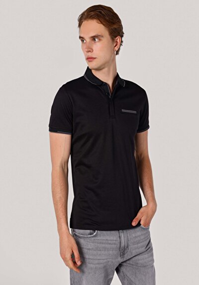 صورة من أسود للرجال قميص بولو كم قصير