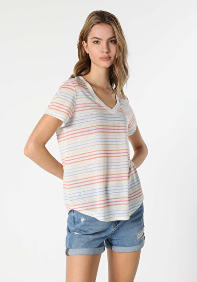 اعرض التفاصيل لـ متعدد الألوان للنساء تي شيرت بأكمام قصيرة