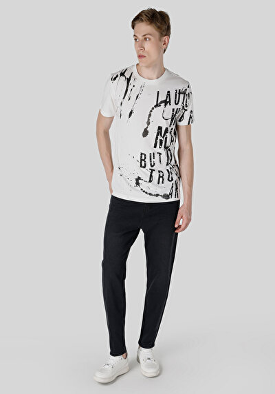 صورة من عادي قصة رقبة مستديرة رجالي أبيض كم قصير تي شيرت