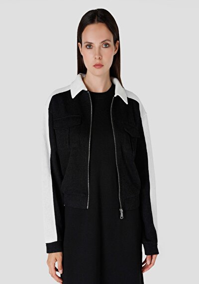 صورة من أسود للنساء بلوز